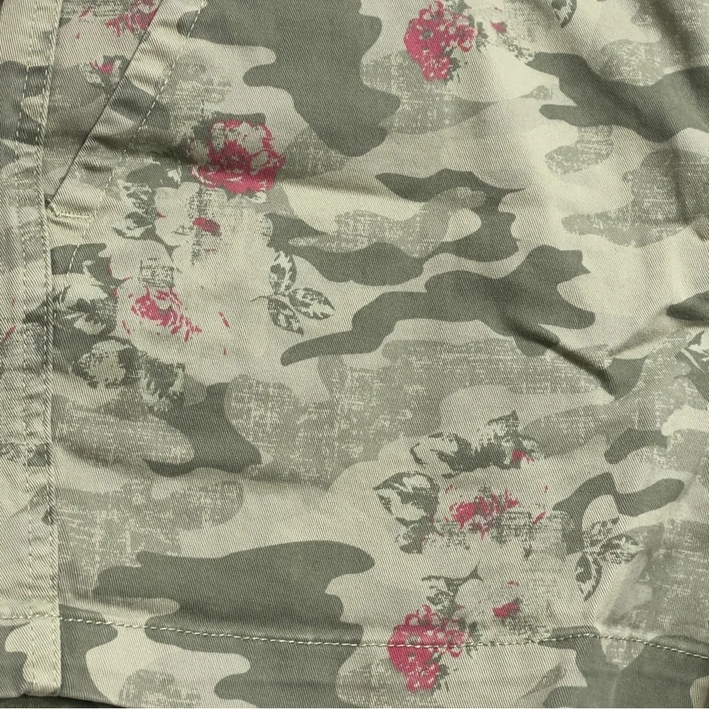 Maurices Floral Camouflaged 3” Shorts 10